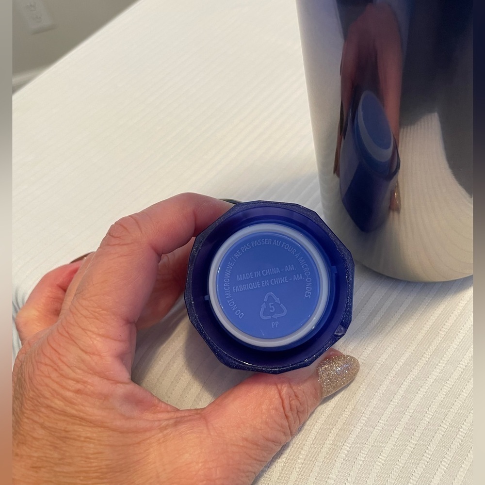 Starbucks 2023 Silver & Glacier Blue Gradient Jewel Lid SS Bottle Tumbler. NWT! - Picture 5 of 7